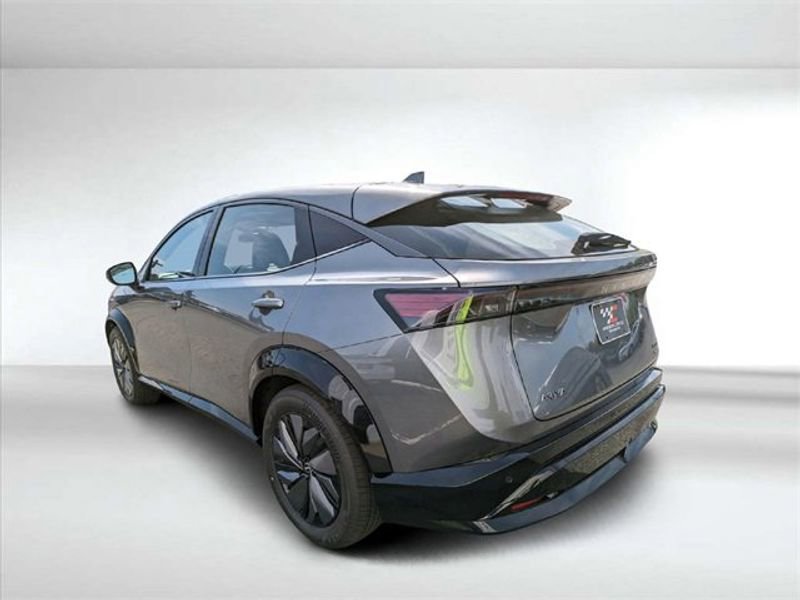New 2023 Nissan Ariya AWD image 6