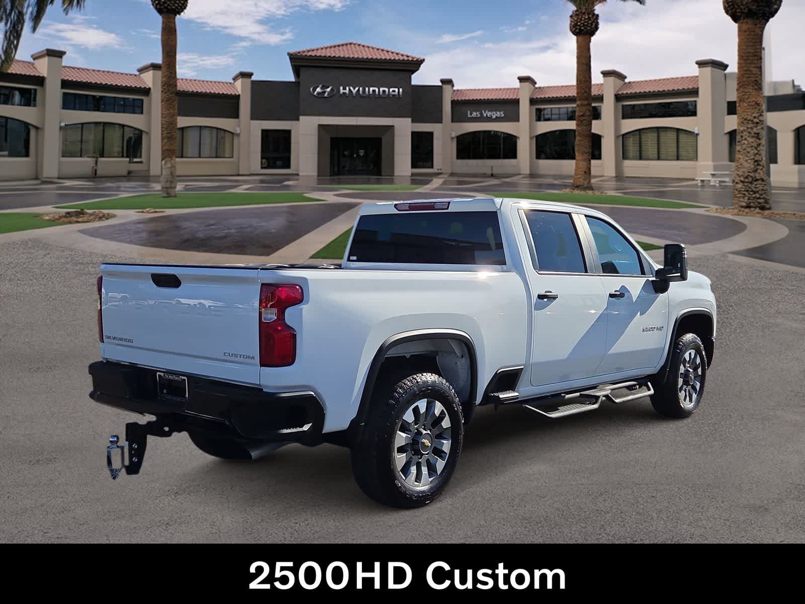 Used 2025 Chevrolet Silverado 2500 Custom w/ Custom Value Package AWD/4WD image 8