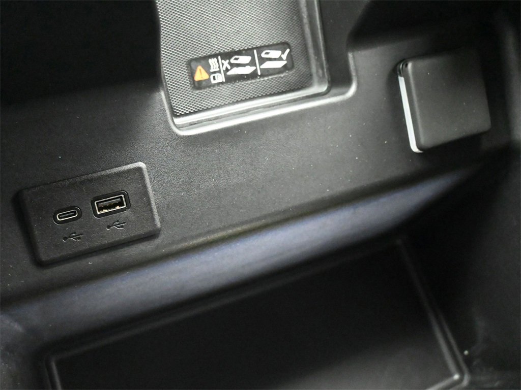 Used 2024 GMC Sierra 1500 SLT image 18