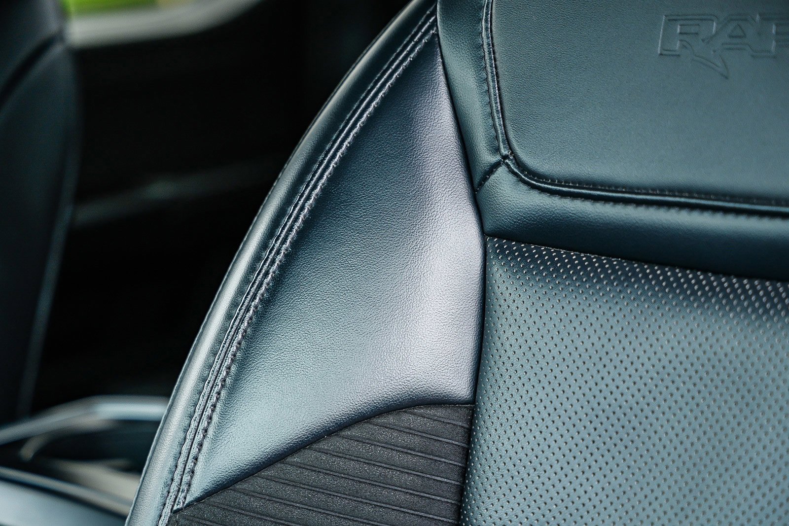 Used 2022 Ford F150 Raptor w/ Raptor 37 Performance Package image 26