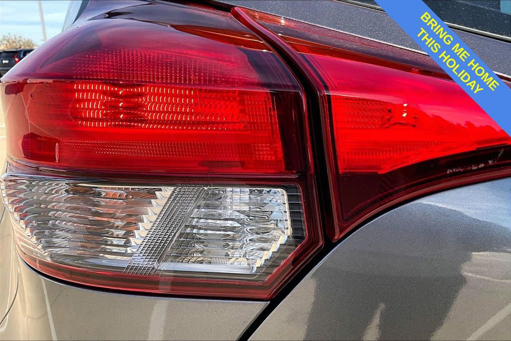 Used 2020 Nissan Kicks SR w/ SR Premium Package image 37