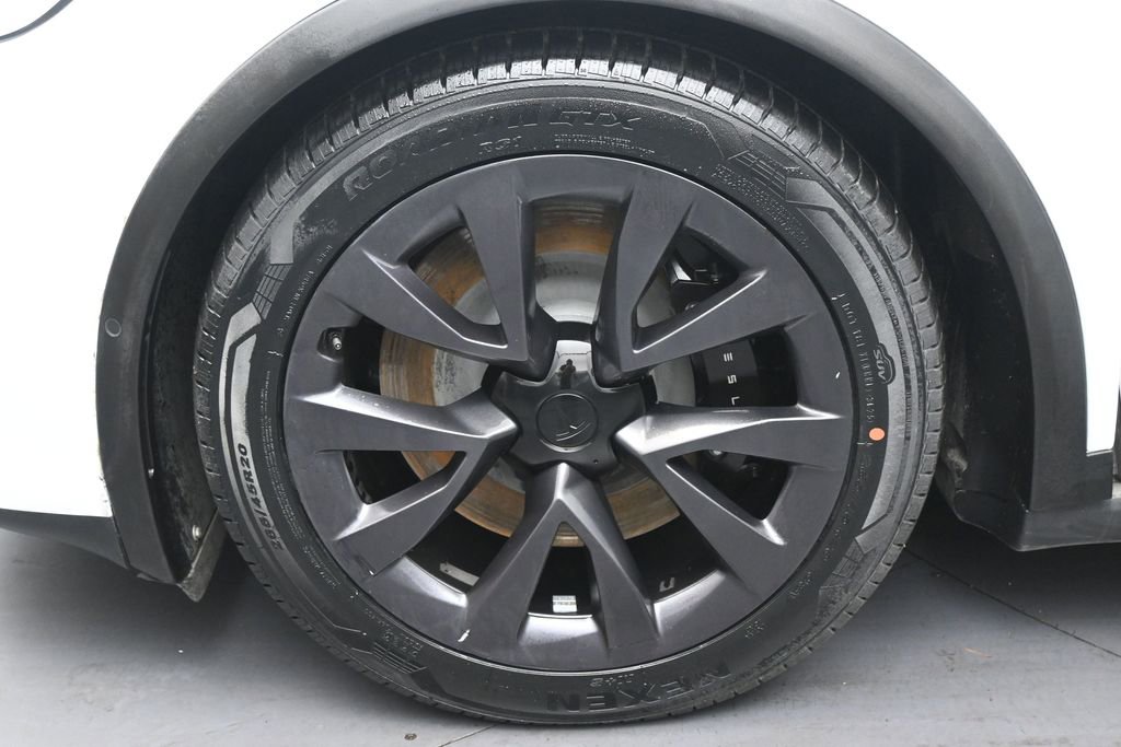 Used 2023 Tesla Model X image 37