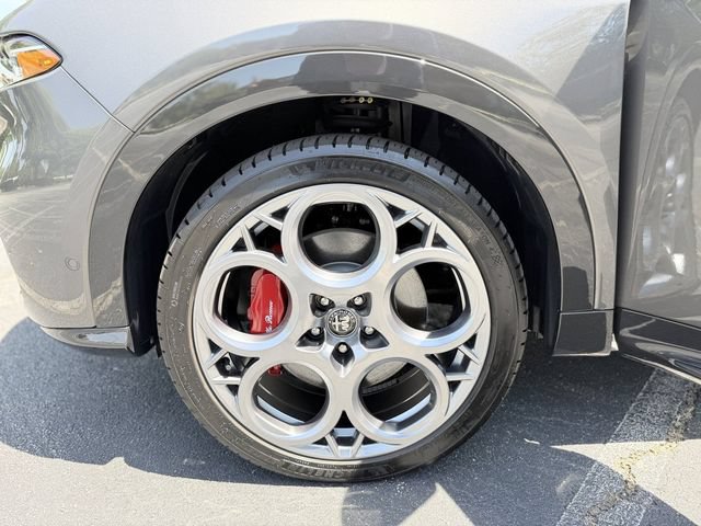 Used 2024 Alfa Romeo Tonale Veloce w/ Active Assist Package AWD/4WD image 41
