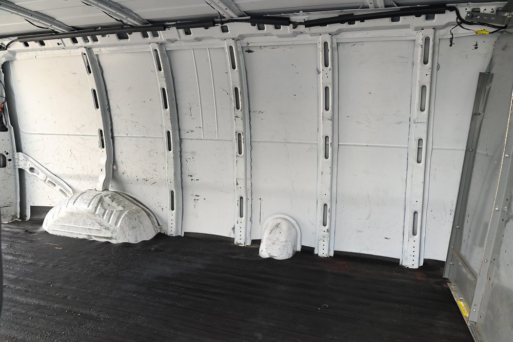 Used 2022 GMC Savana 3500 Work Van w/ Driver Convenience Package image 15