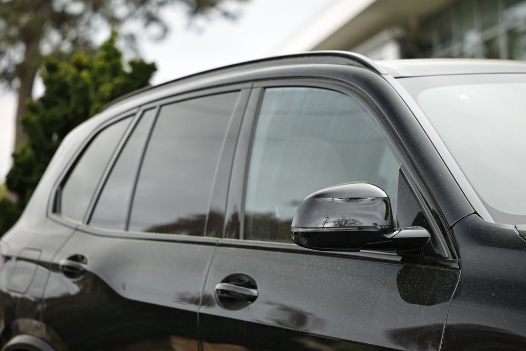 New 2026 BMW X5 xDrive50e w/ M Sport Package image 6