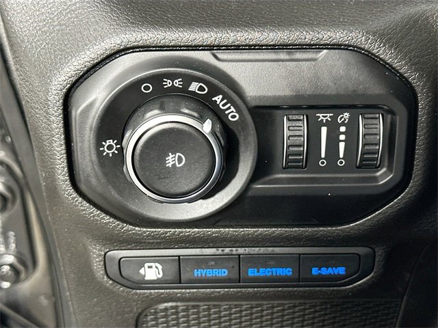 Used 2022 Jeep Wrangler Unlimited Sahara image 25