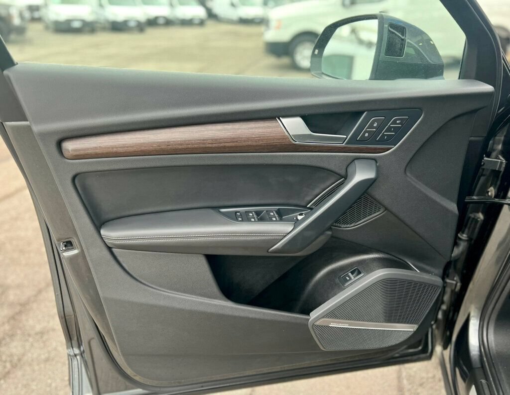 Used 2024 Audi Q5 2.0T Premium Plus w/ Premium Plus Package AWD/4WD image 13
