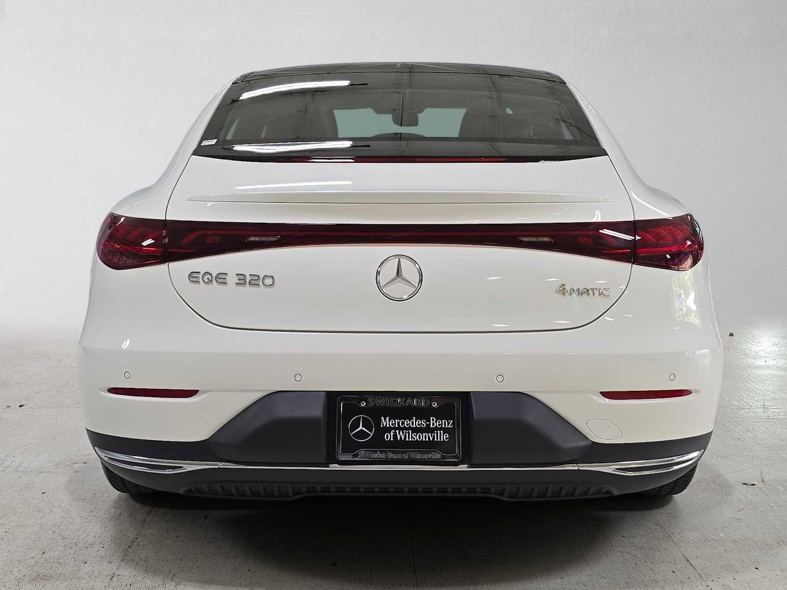 New 2026 Mercedes-Benz EQE 320 4MATIC Sedan image 4