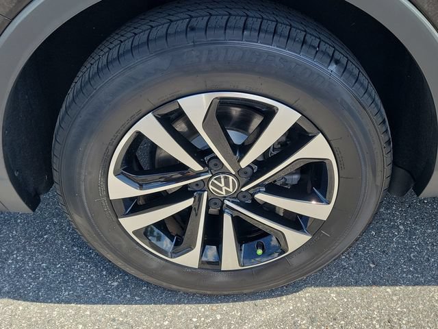 Used 2023 Volkswagen Tiguan S FWD image 5