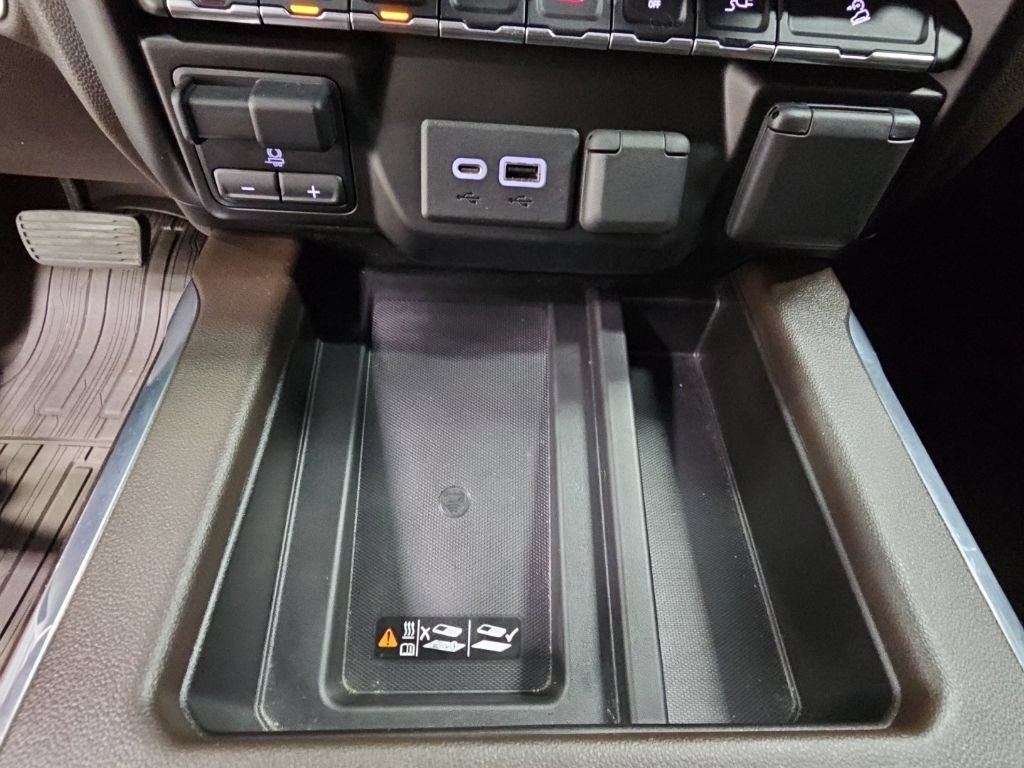 Used 2022 GMC Sierra 2500 Denali AWD/4WD image 23