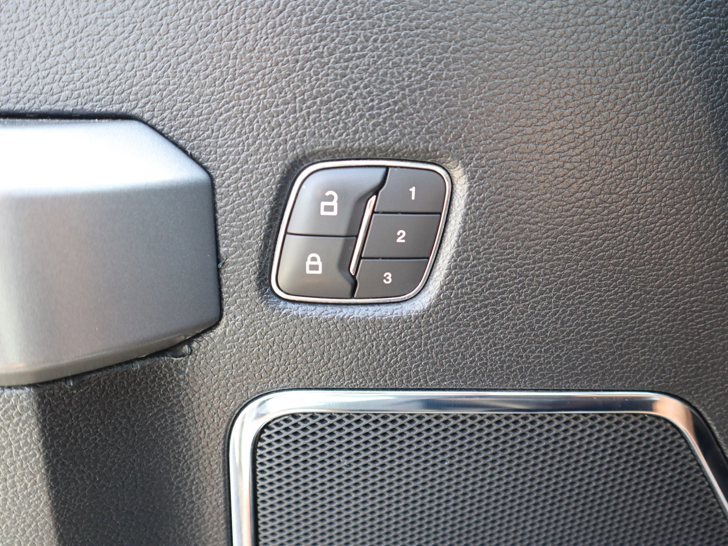 Used 2019 Ford F450 Platinum image 25