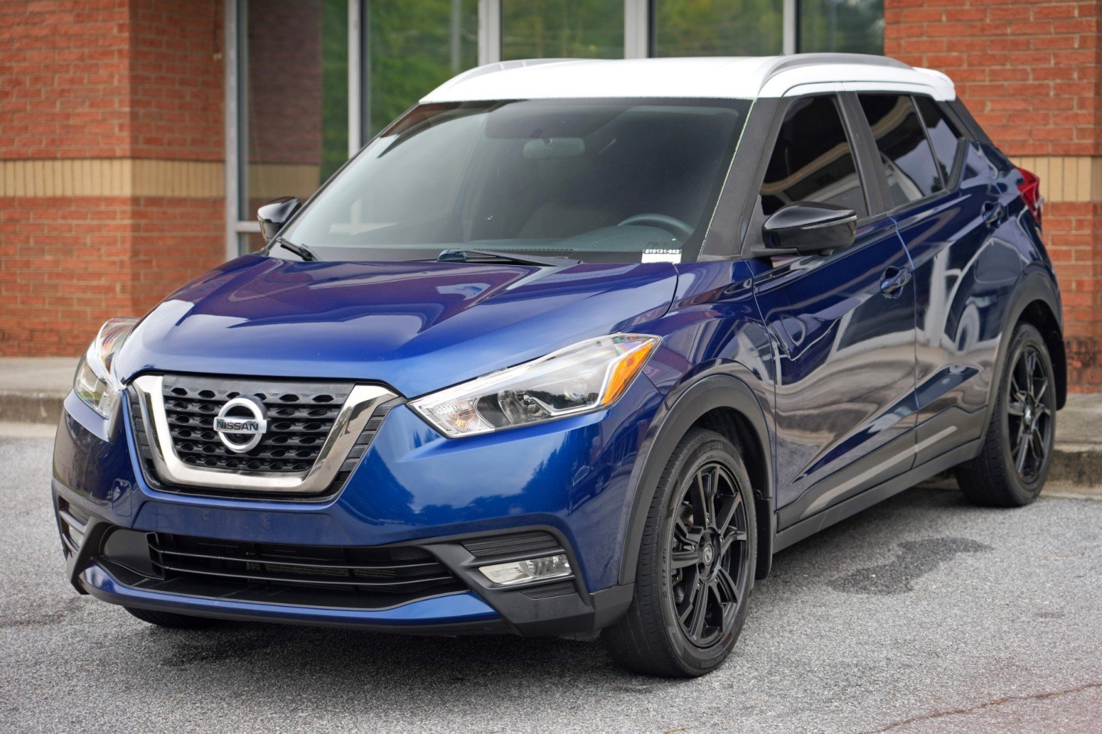 Used 2019 Nissan Kicks SR w/ SR Premium Package FWD image 40
