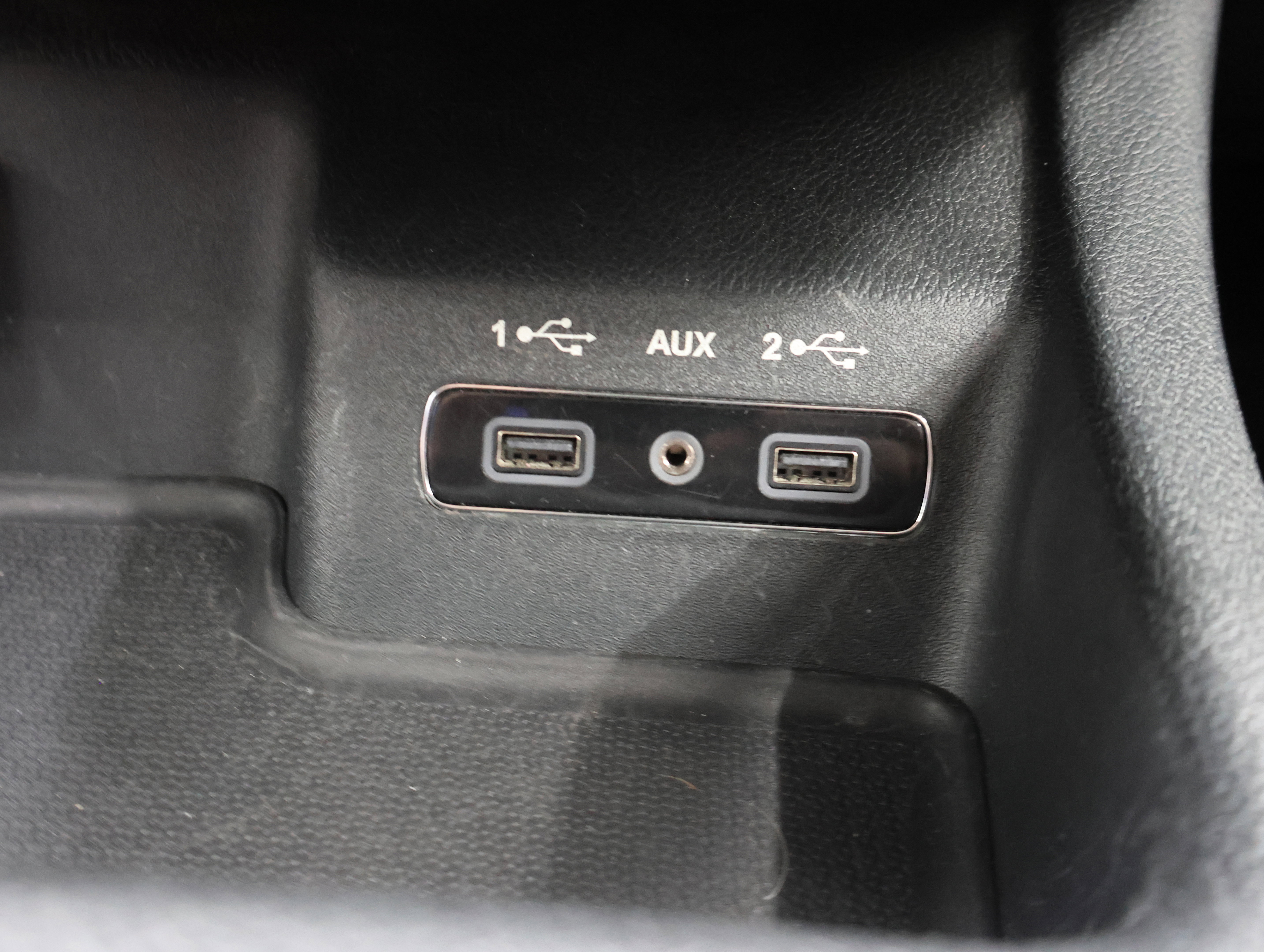 Used 2018 Dodge Durango SXT w/ Quick Order Package 2BB AWD/4WD image 39