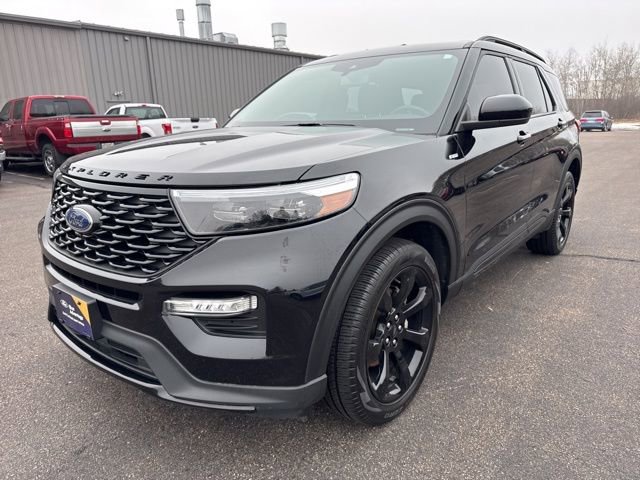 Certified 2024 Ford Explorer ST-Line w/ Class IV Trailer Tow Package AWD/4WD image 3