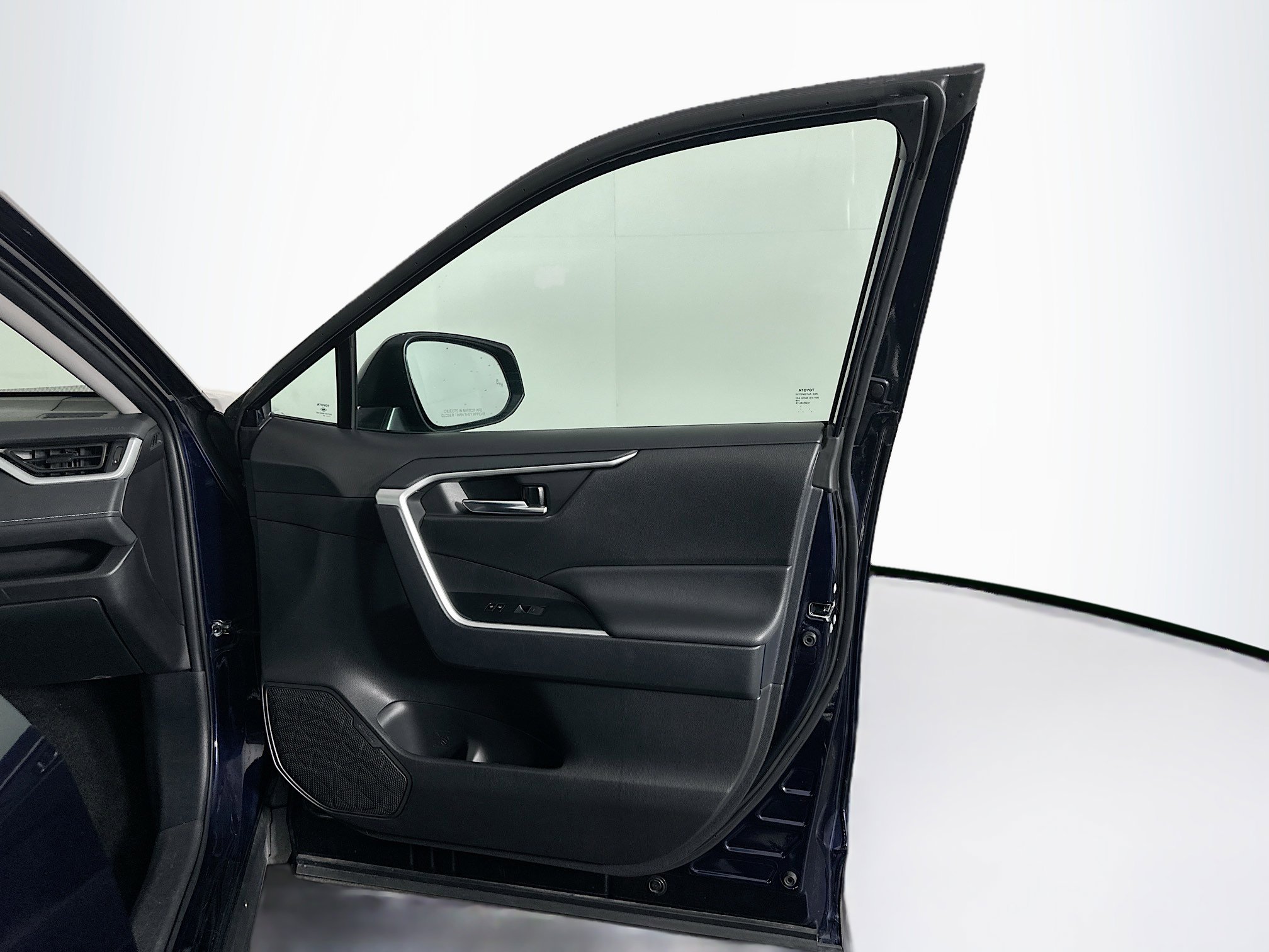 Used 2024 Toyota RAV4 XLE image 32