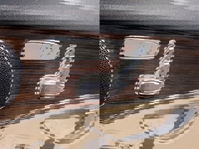 Used 2022 Mercedes-Benz GLC 300 SUV image 17