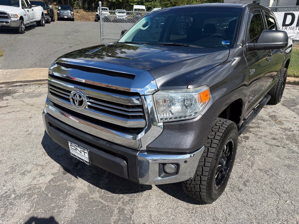 Used 2016 Toyota Tundra SR5 w/ TRD Off Road Package AWD/4WD image 17