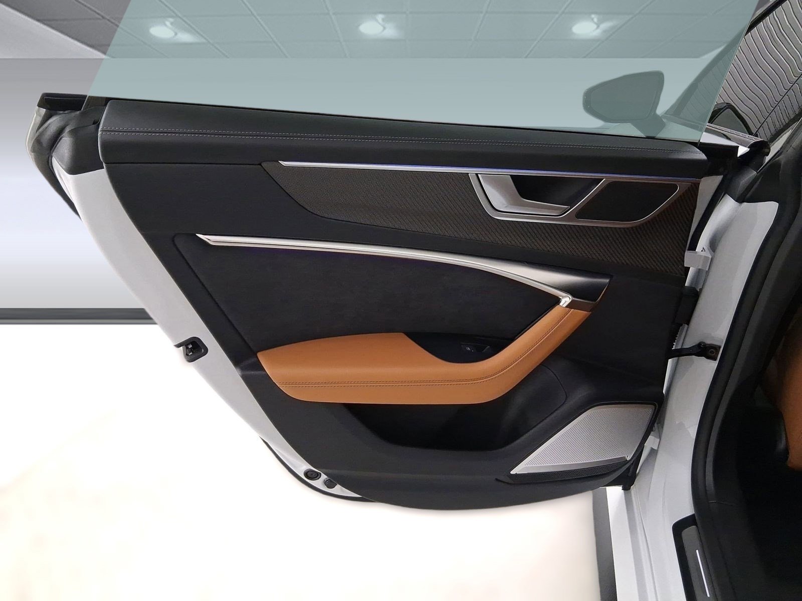 Used 2025 Audi RS 7 Performance image 28