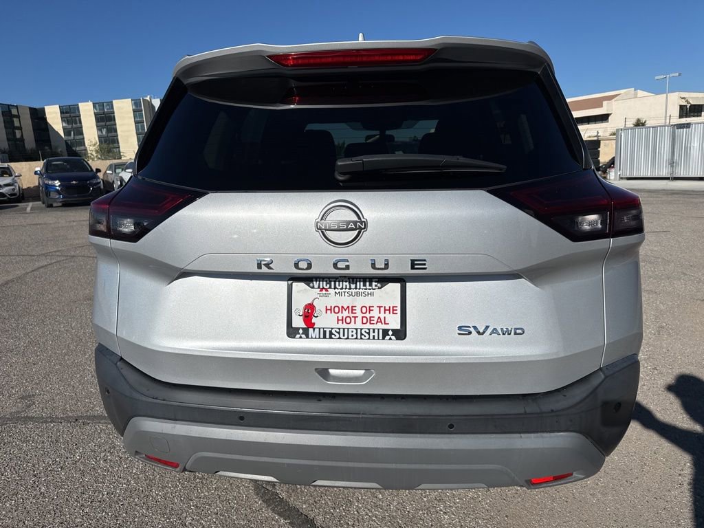 Used 2022 Nissan Rogue SV image 6