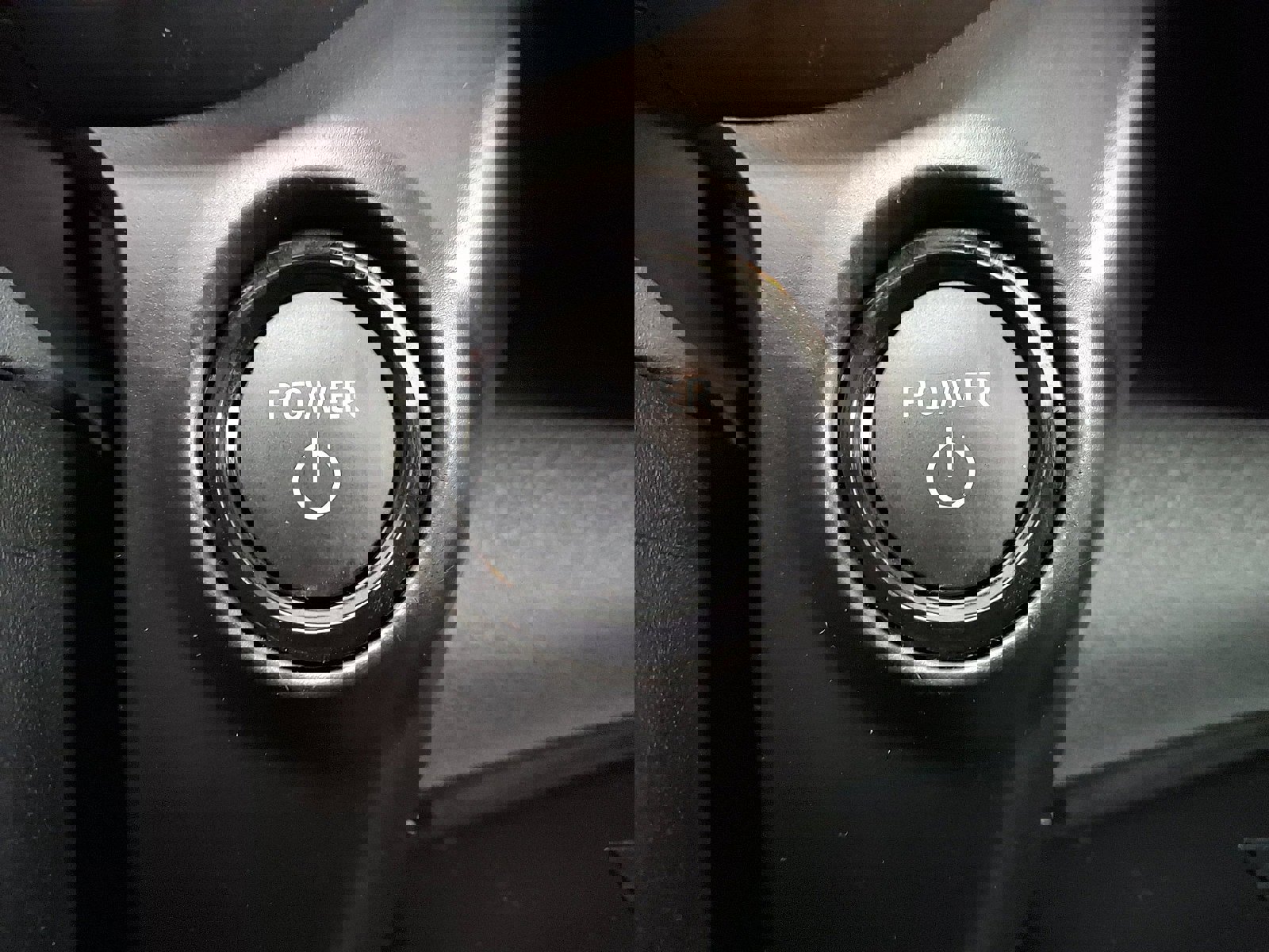 Used 2025 Toyota Sienna XSE FWD image 25