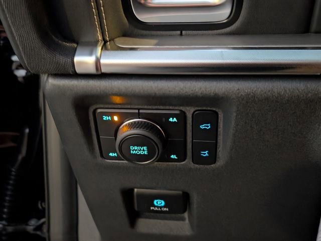 New 2026 Ford Expedition Platinum w/ Driver's Package AWD/4WD image 16