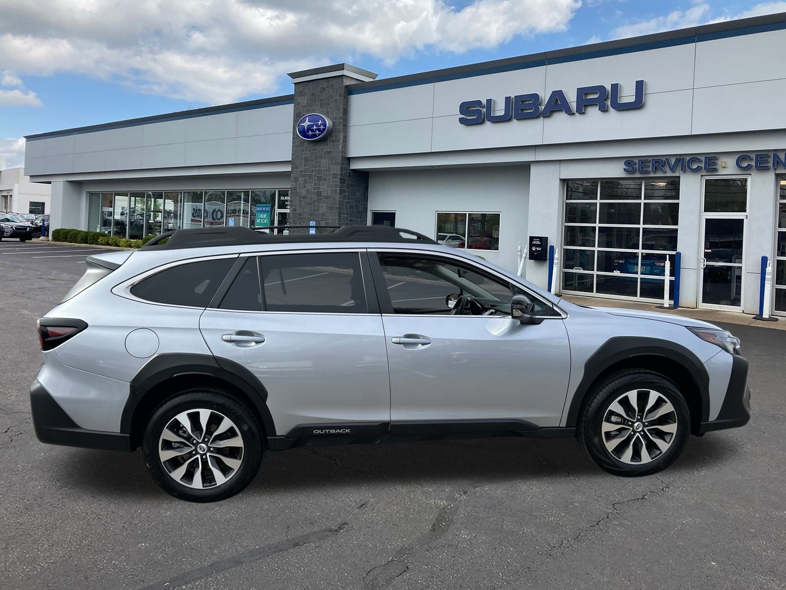 Certified 2025 Subaru Outback Limited image 8