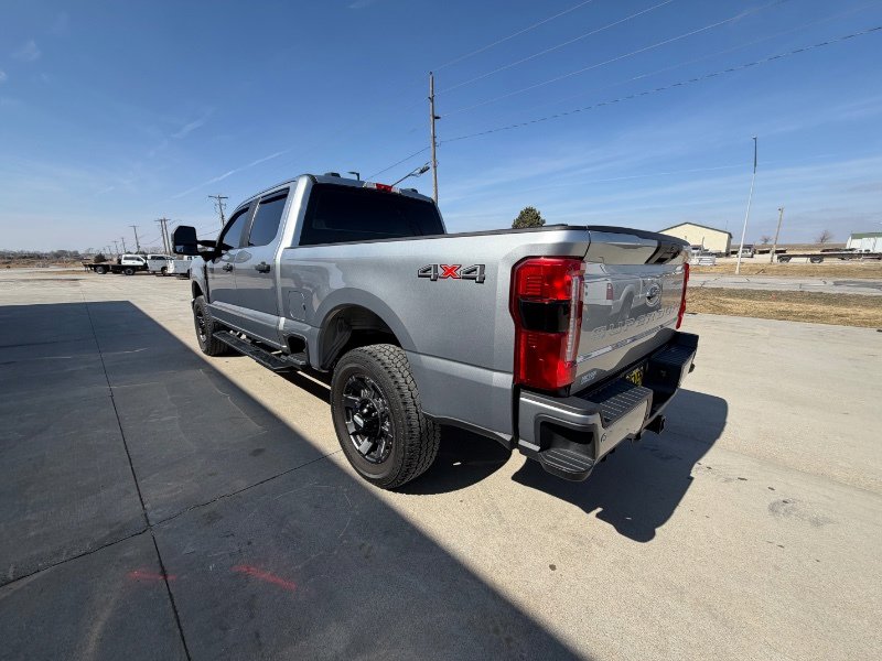 Used 2023 Ford F250 XL w/ STX Appearance Package image 6