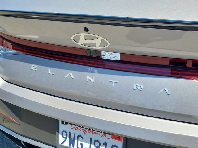 Certified 2025 Hyundai Elantra SEL FWD image 28