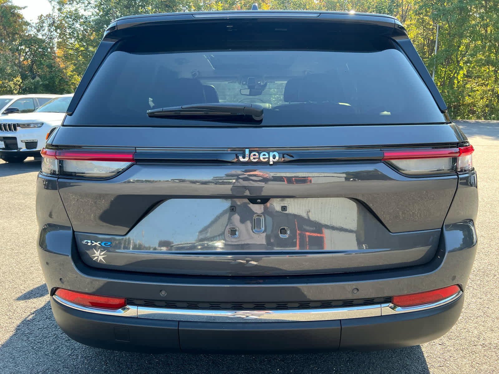 Used 2024 Jeep Grand Cherokee Limited 4xe image 5