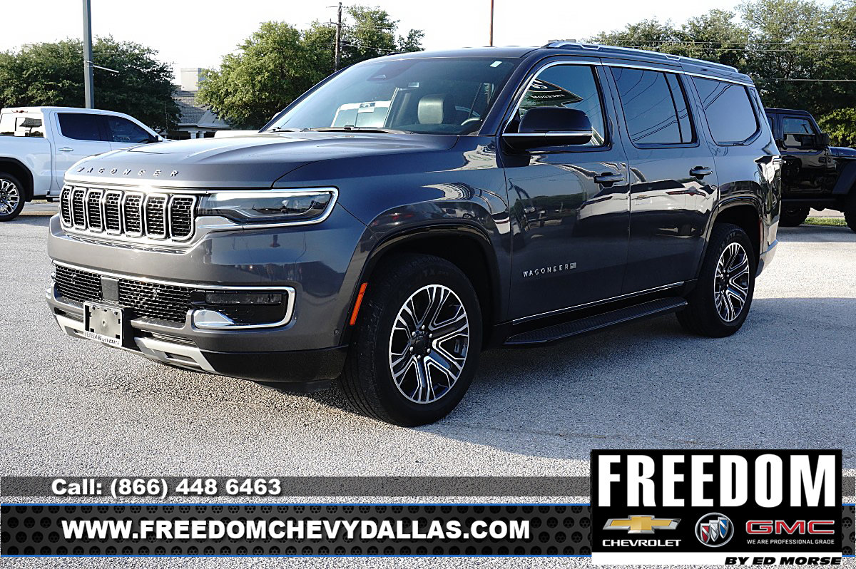 Used 2024 Jeep Wagoneer Series II w/ Flexible Seating Group AWD/4WD image 3