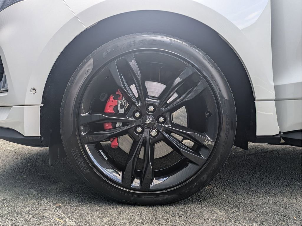 Certified 2024 Ford Edge ST w/ Equipment Group 401A image 28