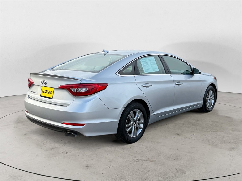 Used 2017 Hyundai Sonata SE image 5