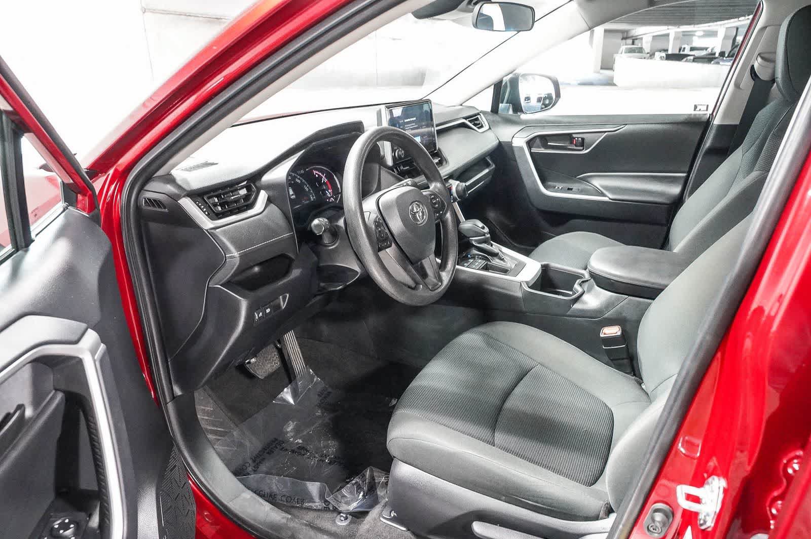 Certified 2023 Toyota RAV4 LE FWD image 18