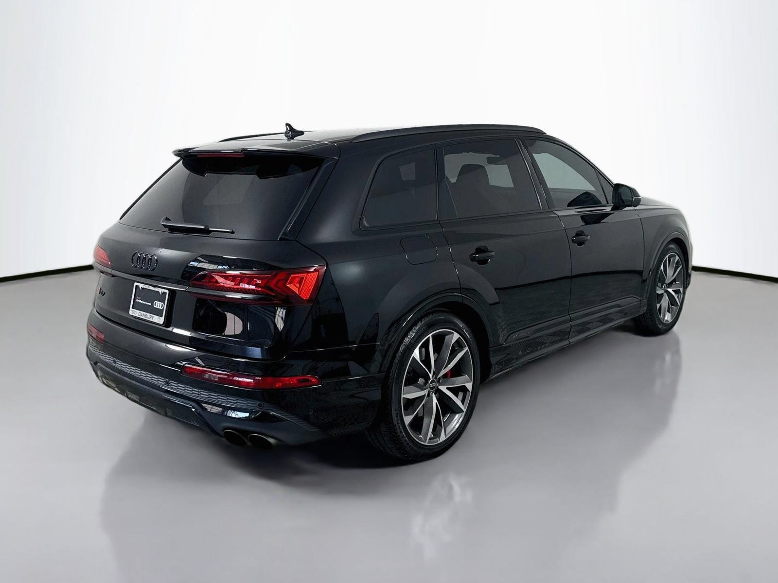 Certified 2023 Audi SQ7 Prestige w/ Sport Package AWD/4WD image 9