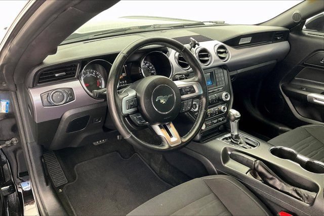 Used 2017 Ford Mustang GT RWD image 14