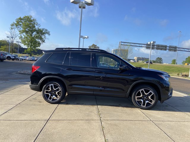 Used 2023 Honda Passport Elite image 13