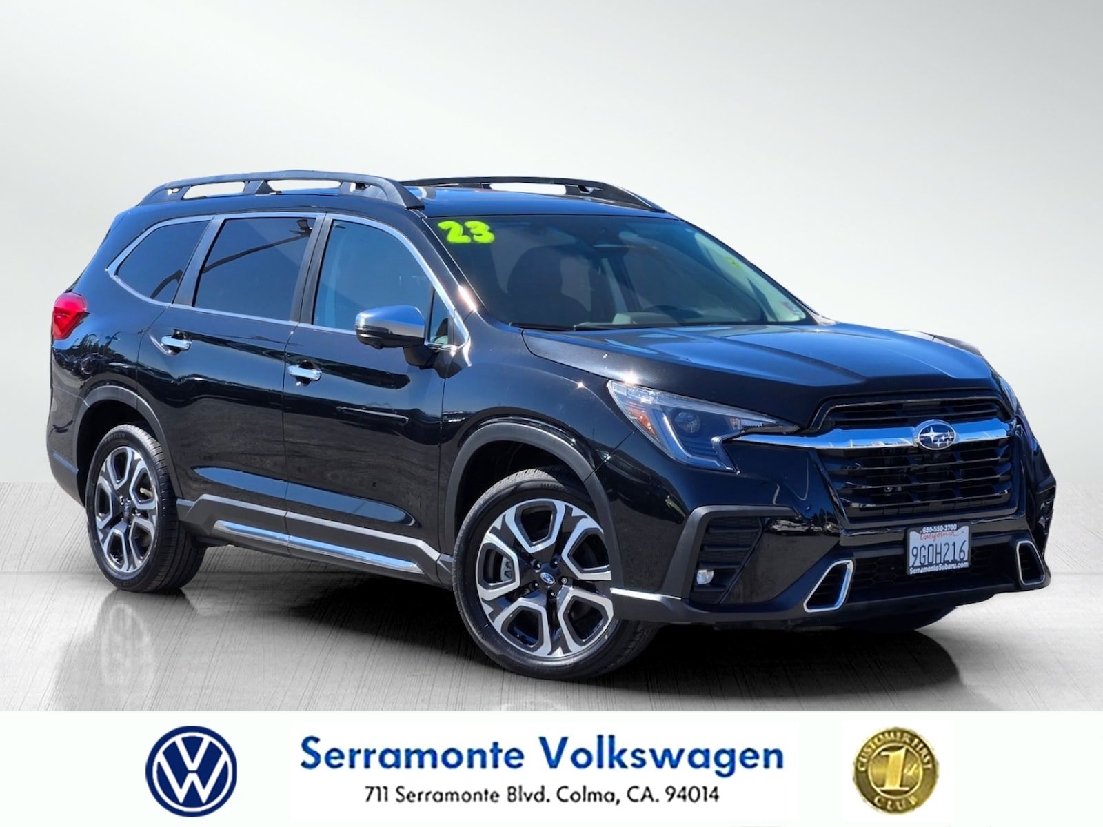 Used 2023 Subaru Ascent Touring AWD/4WD image 1