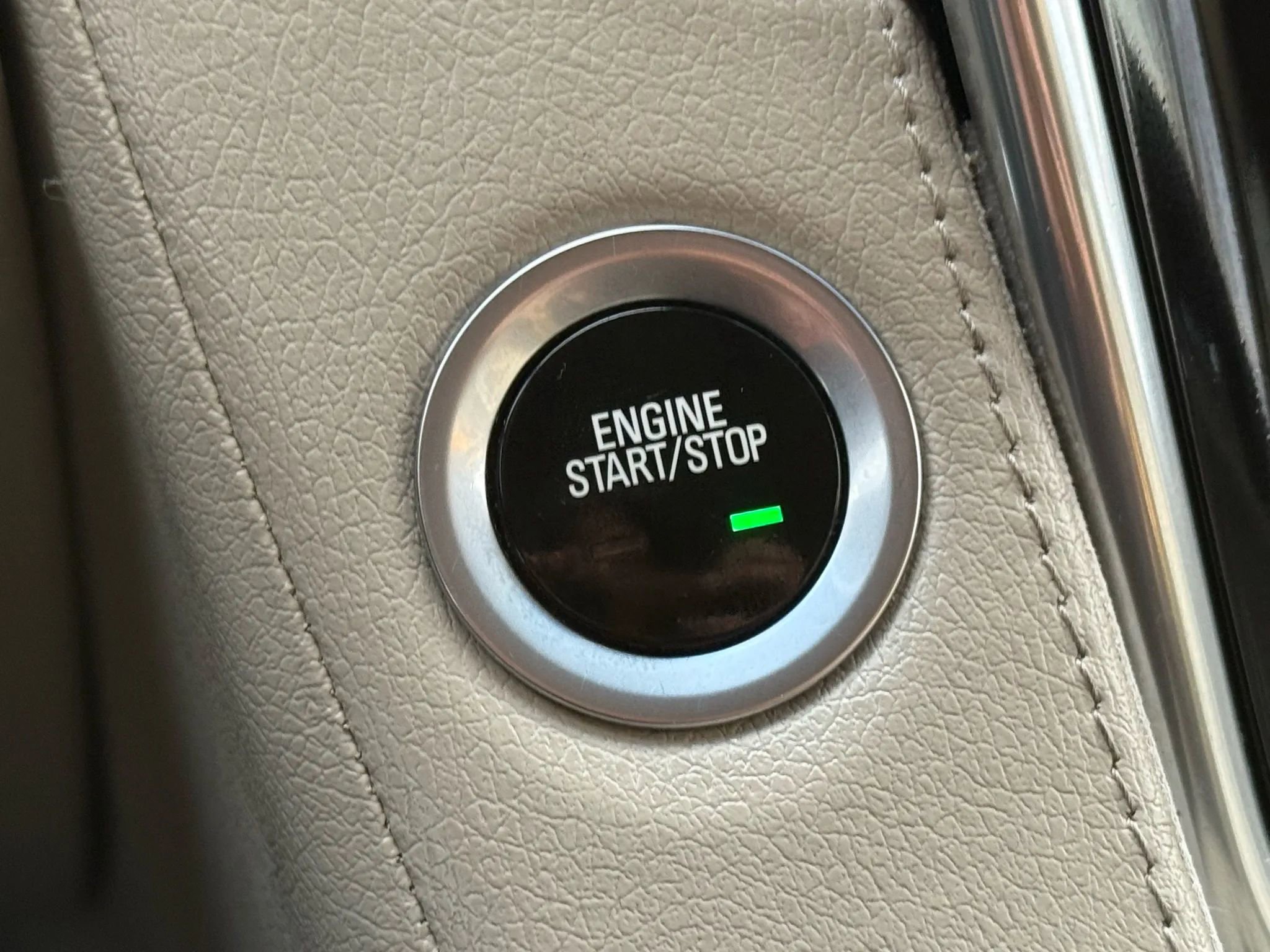 Used 2017 Cadillac Escalade ESV Luxury image 45