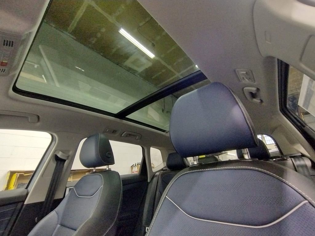 New 2026 Volkswagen Taos SEL AWD/4WD image 21