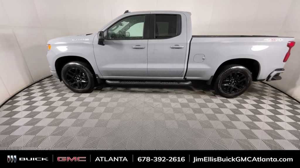 Used 2025 Chevrolet Silverado 1500 RST w/ Protection Package image 6