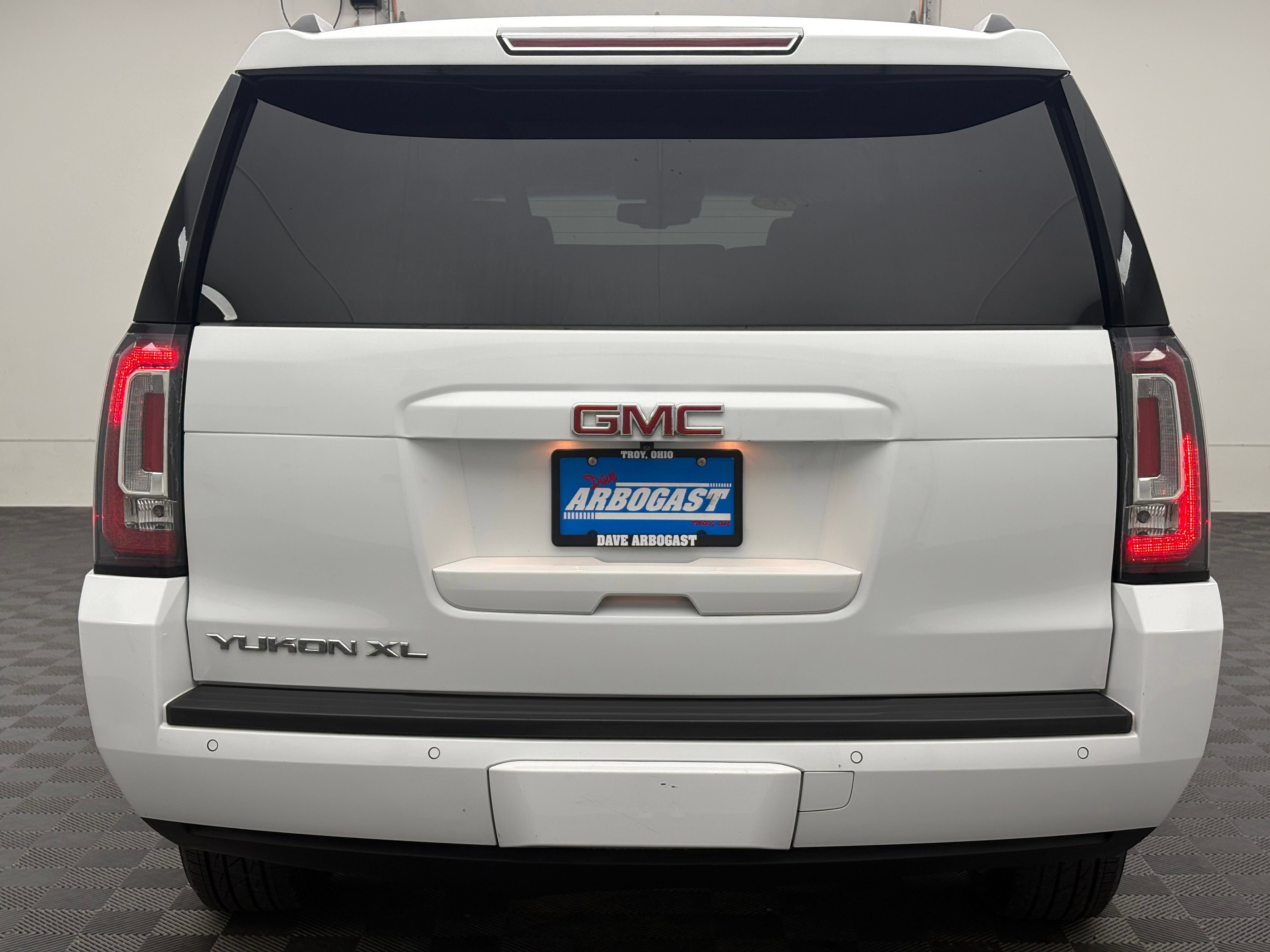 Used 2018 GMC Yukon XL SLT AWD/4WD image 9