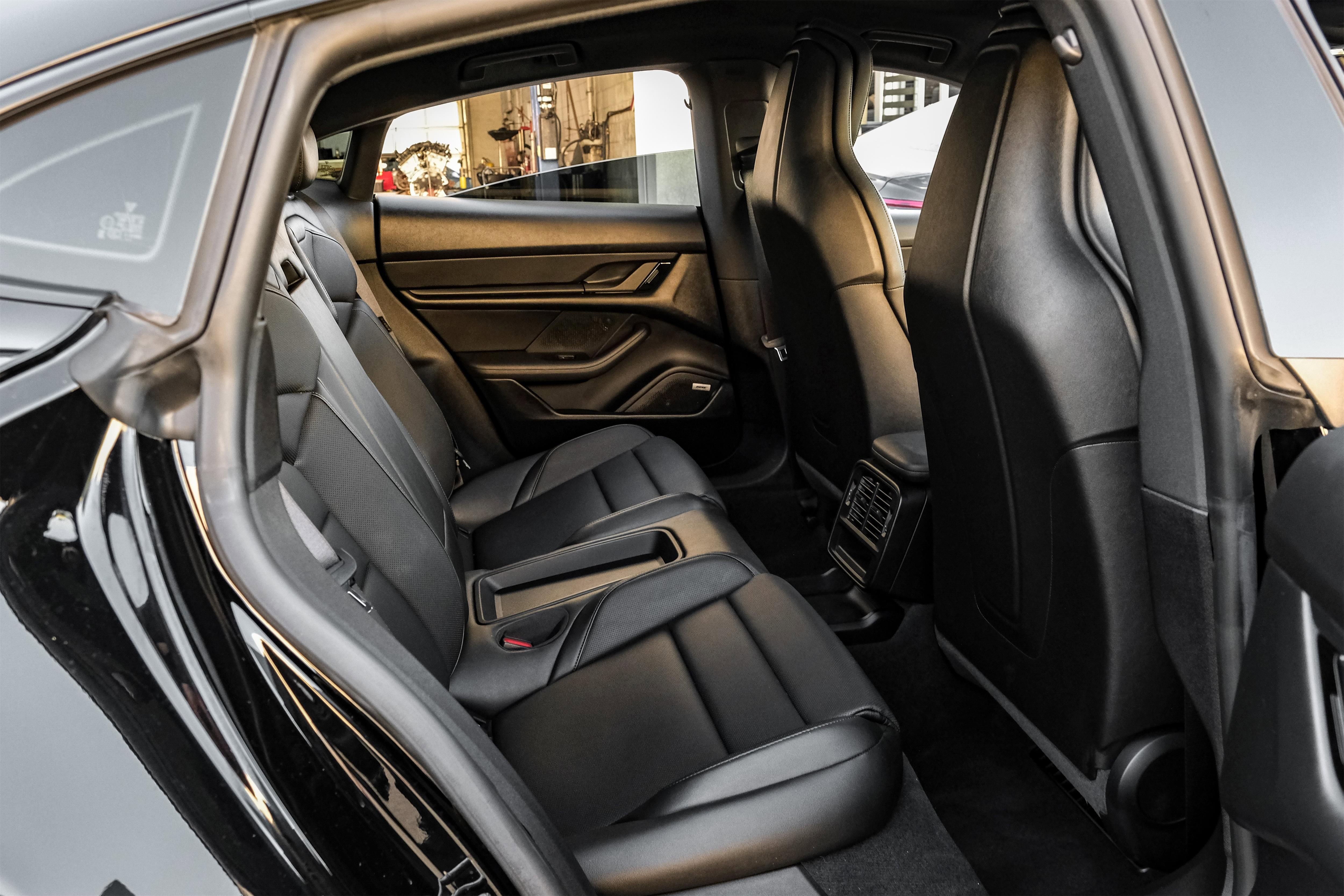 Used 2021 Porsche Taycan image 33