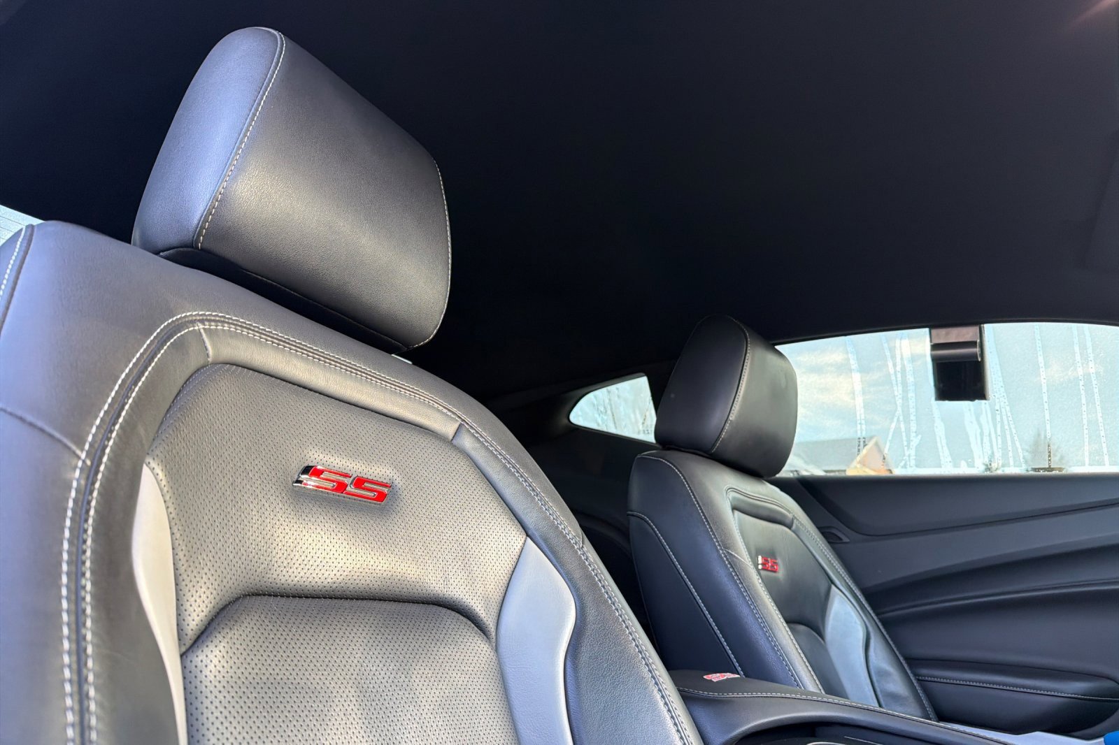 Used 2022 Chevrolet Camaro SS RWD image 13