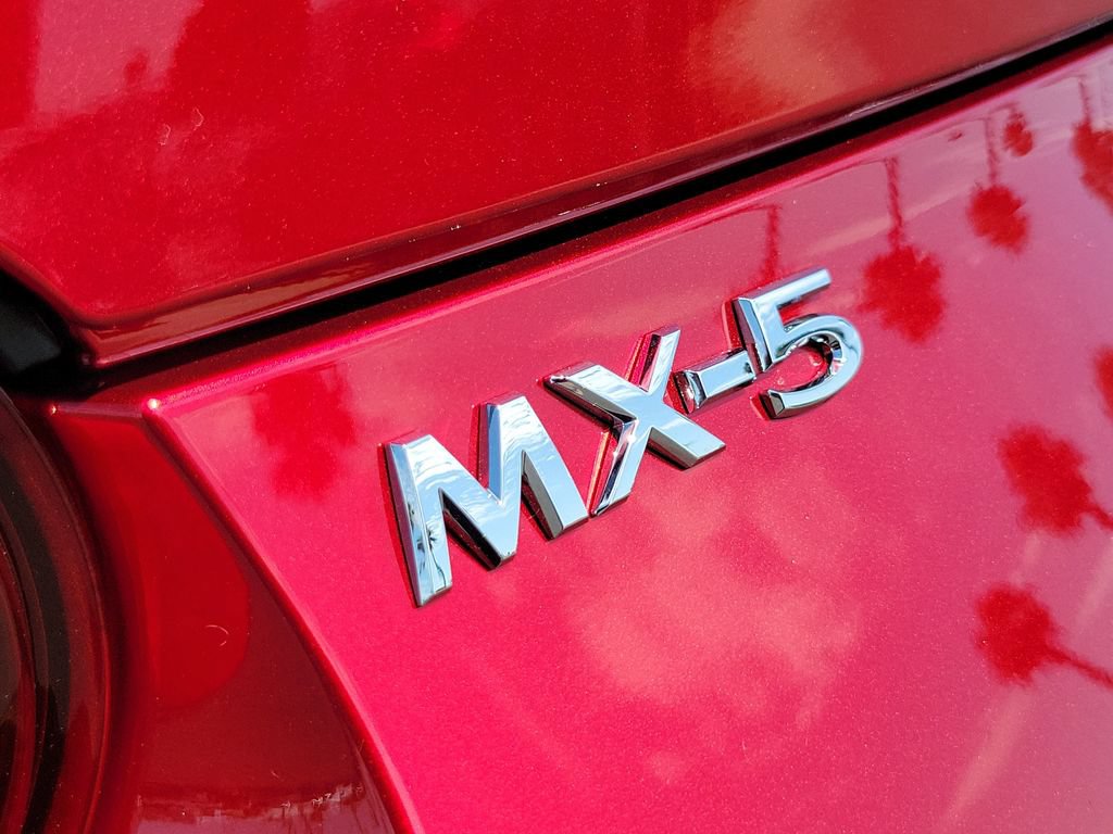 New 2026 MAZDA MX-5 Miata Club w/ Interior Package RWD image 22