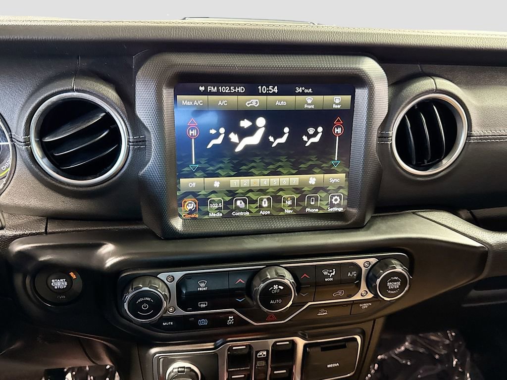 Used 2023 Jeep Wrangler Unlimited Sahara AWD/4WD image 23