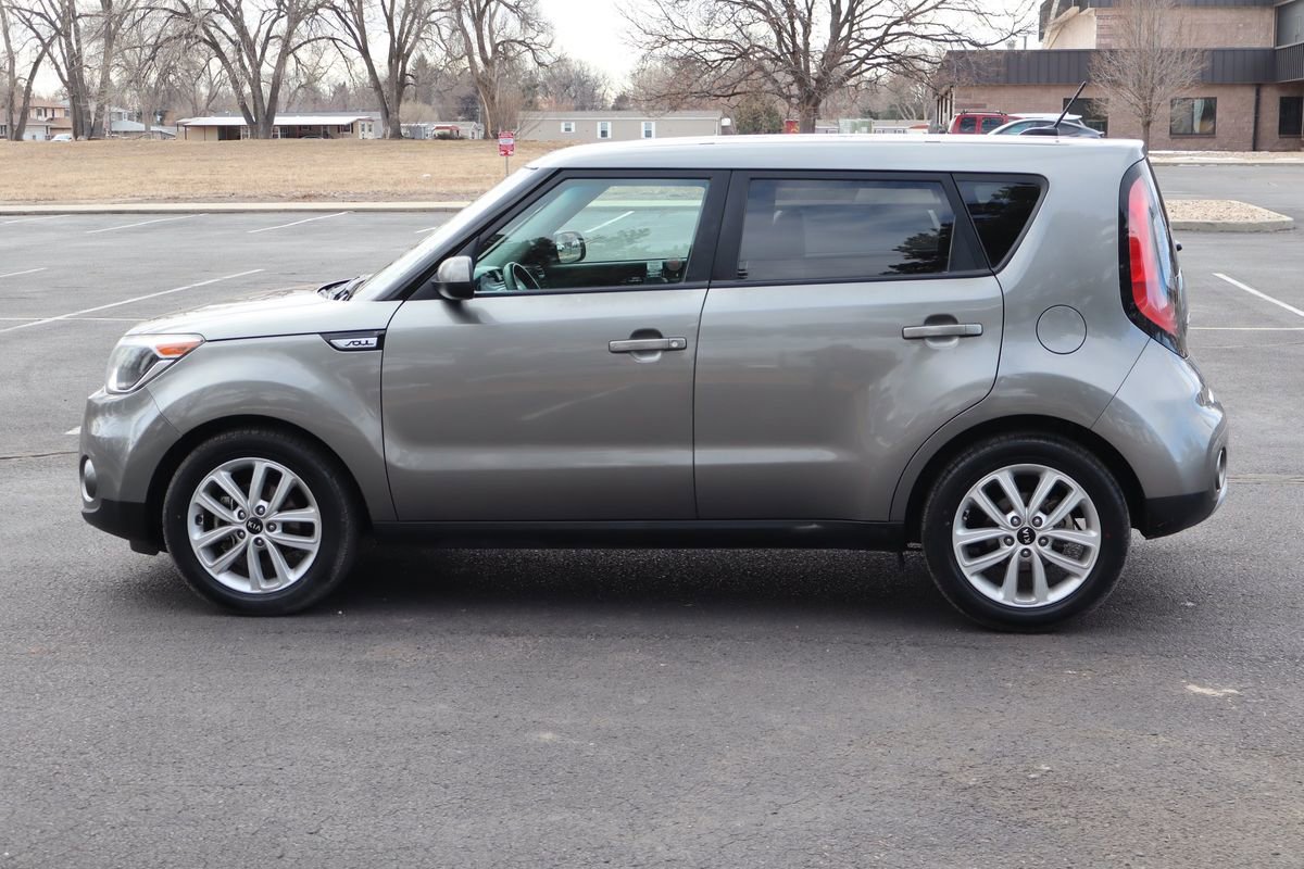 Used 2018 Kia Soul + FWD image 9