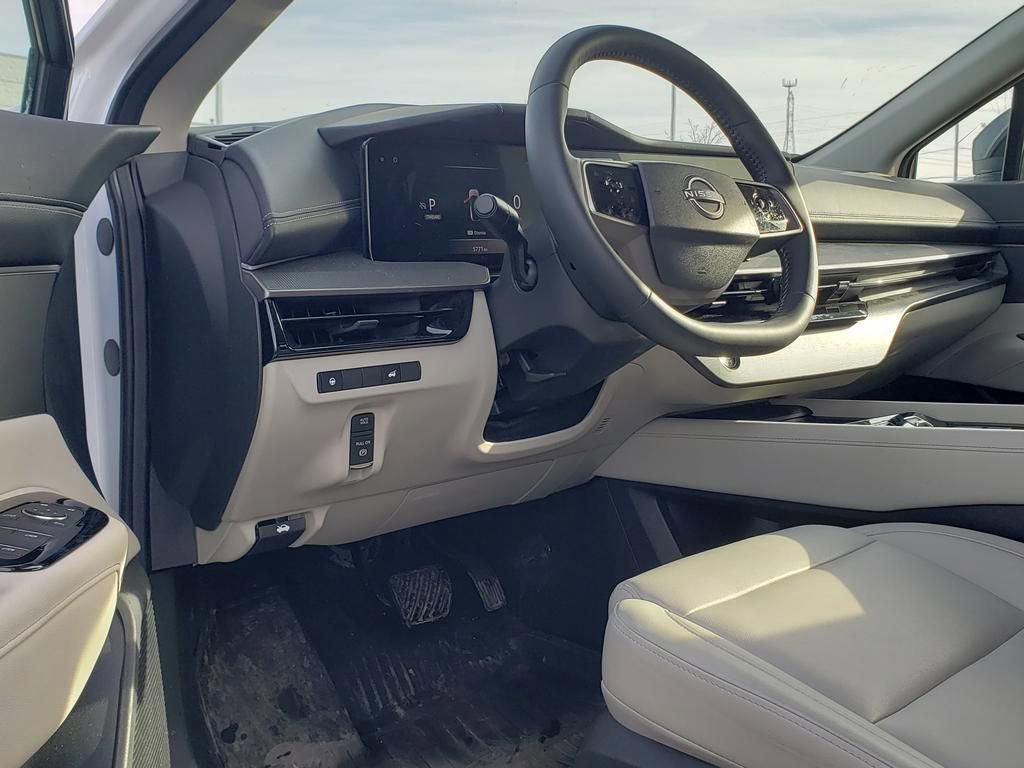 Certified 2025 Nissan Murano SV AWD/4WD image 13