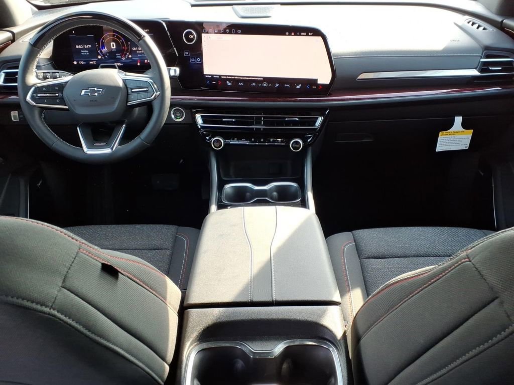 Used 2024 Chevrolet Traverse Z71 w/ Enhanced Driving Package image 8