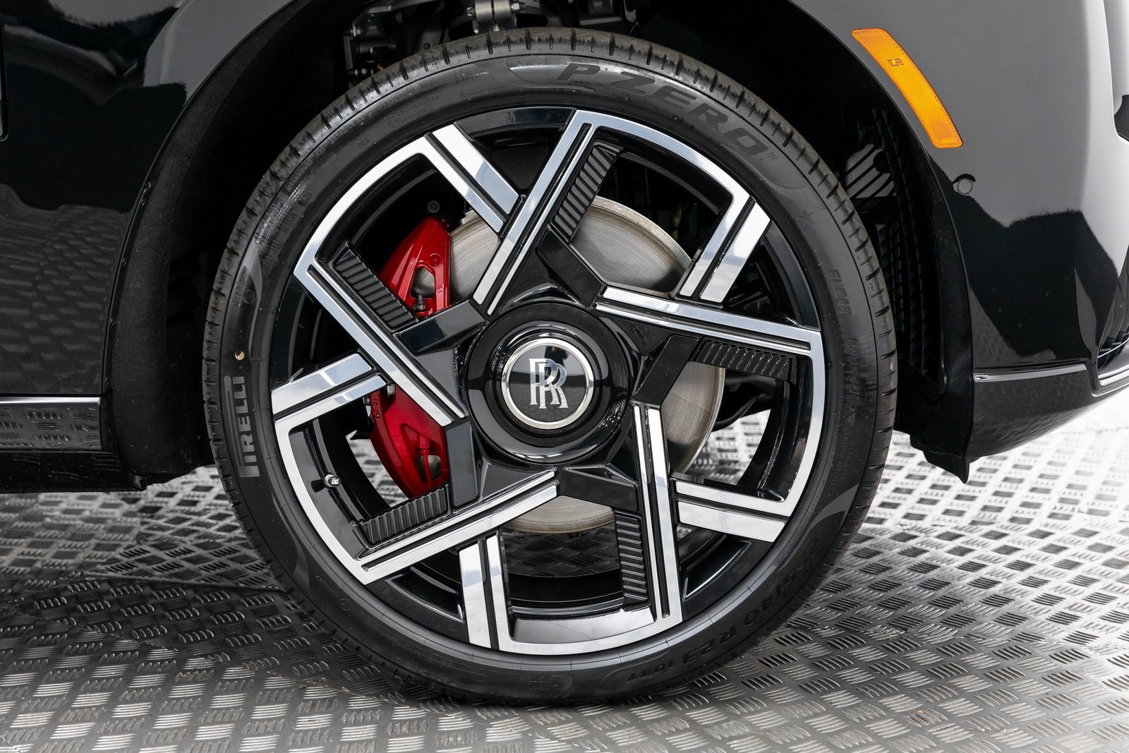 New 2026 Rolls-Royce Cullinan Black Badge image 49