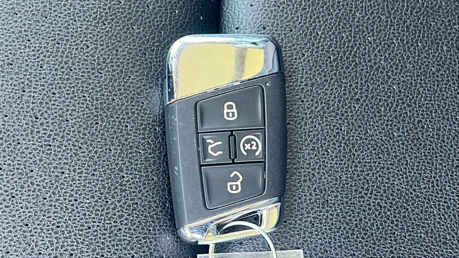 Certified 2023 Volkswagen Atlas SE image 29